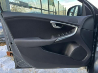 Volvo V40 1.6 benzyna YOU 120KM BIXENON pdc BEZWYPADEK 2015 Tychy - zdjęcie 12