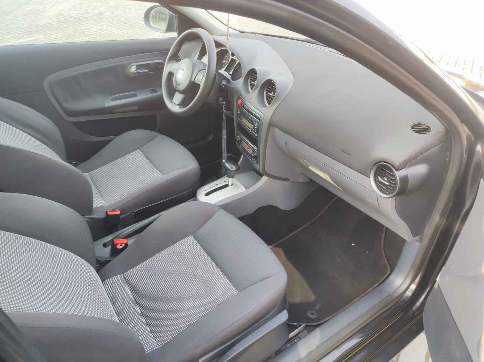 Seat Ibiza 1,4 MPI Automat Tarnów Tarnów - zdjęcie 3