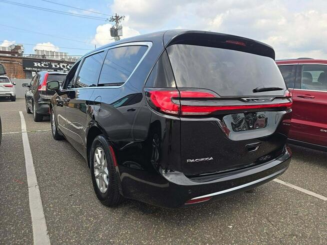 Chrysler Pacifica Bogata wersja wyposażenia / Benzyna / Auto jak nowe! Białystok - zdjęcie 3