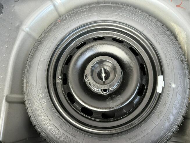 Ford Fiesta jak nowa !!! Niski oryginalny przebieg !!! Poznań - zdjęcie 11