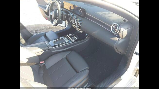 Mercedes CLA 250 4Matic / pakiet AMG / niski przebieg Tarnów - zdjęcie 9