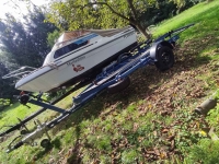 Przyczepa podłodziowa DMC1300 ładowność 1000 długość regulowana 3-6m