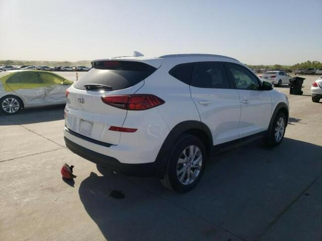 Hyundai Tucson 2020, 2.0L, Limited, po gradobiciu Warszawa - zdjęcie 5