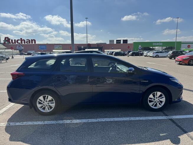 Toyota Auris 1,8 hybrid (2017) Białystok - zdjęcie 1