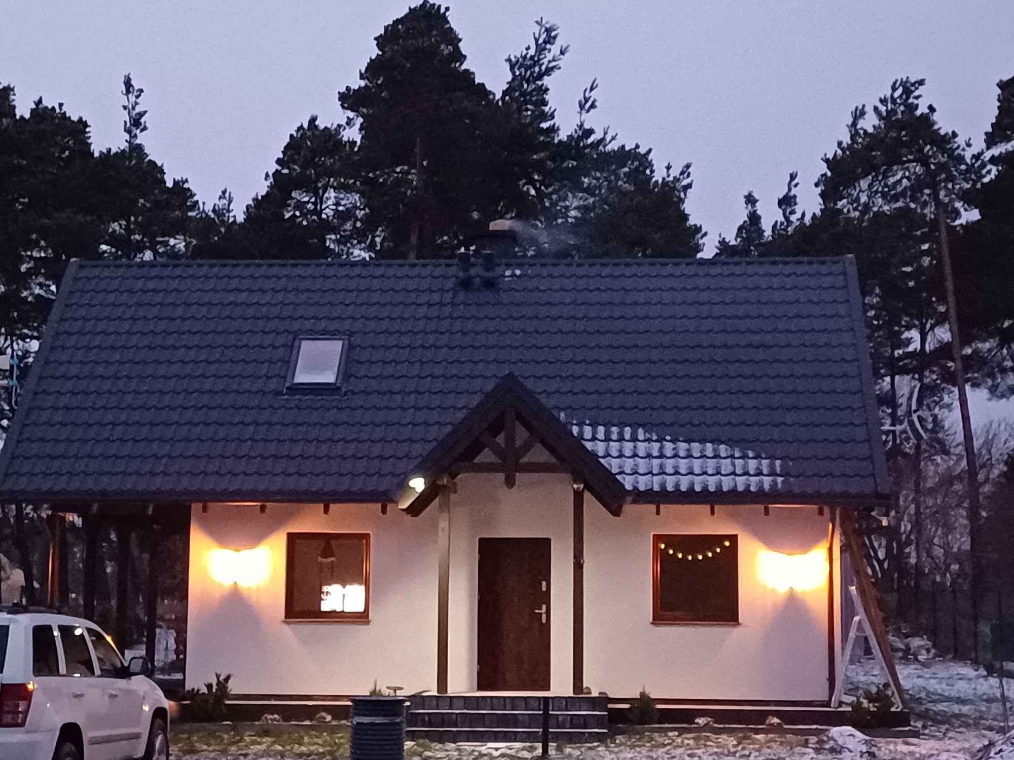 Dom Demlin nad jeziorem przy lesie Demlin - zdjęcie 1