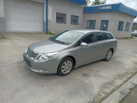 Toyota Avensis Bezwypadkowy, stan BDB Janów Lubelski - zdjęcie 2