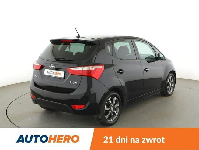 Hyundai ix20 niski przebieg grzane fotele PDC klima-auto tempomat Warszawa - zdjęcie 7