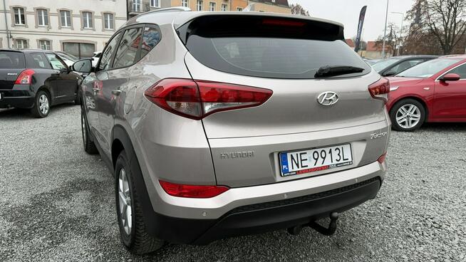 Hyundai Tucson Benzyna Zarejestrowany Ubezpieczony Elbląg - zdjęcie 10