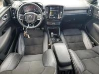 Volvo XC 40 / 2.0 250KM / 4x4 / Bogate wyposażenie / Tarnów - zdjęcie 8