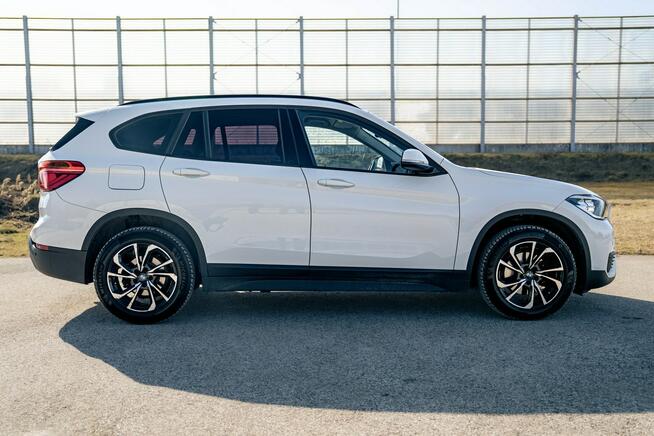 BMW X1 sDrive18i, Salon PL, Bezwypadkowy, FV Marża, Warszawa - zdjęcie 9