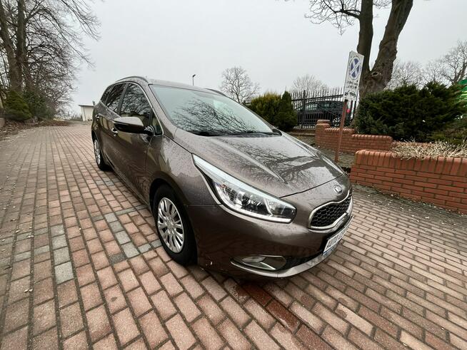 Kia Cee'd 1.6 benzyna 135 KM super stan klima parktronik Słupsk - zdjęcie 3