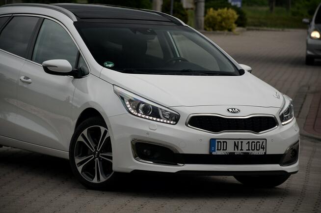 Kia Cee'd 1,6CRDI*136KM*Led*Xenon*Navi*Kamera*Panorama*Parkasist Ostrów Mazowiecka - zdjęcie 4