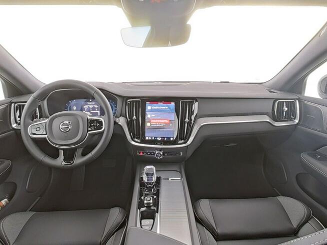 Volvo V60 B4(B) Plus Dark Tychy - zdjęcie 5