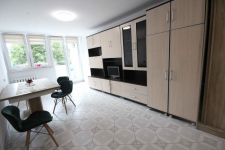 2pok, 42met, okolice Sky Towera BALKON/WINDA/PARKING (Wrocław)