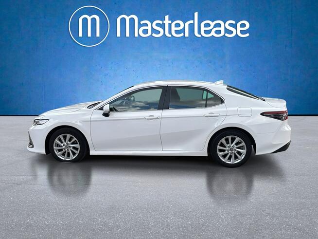 Toyota Camry 2.5 Hybrid Comfort CVT ! Z Polskiego Salonu ! FV 23 % ! Warszawa - zdjęcie 8