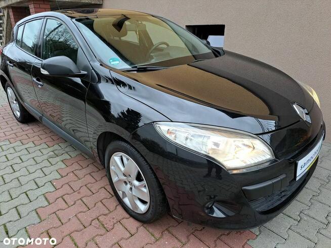 Renault Megane 1.6 16V 100 Authentique Chodzież - zdjęcie 11