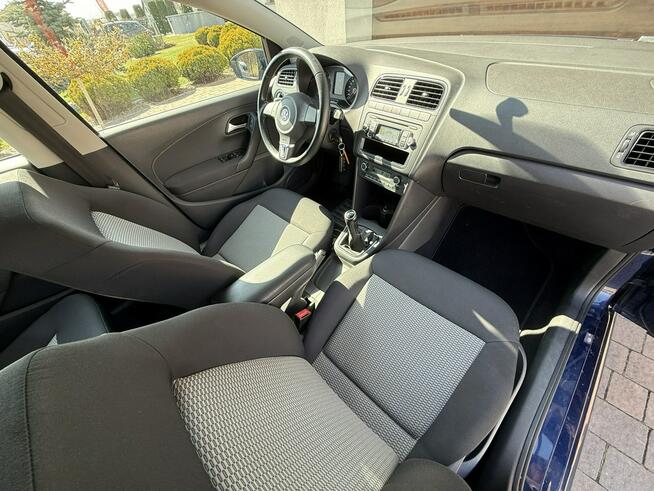 Volkswagen Polo 1.2 benzyna ładny stan bezwypadkowy klimatronik Konradów - zdjęcie 10