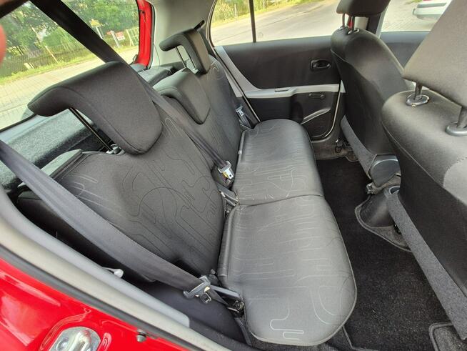 Toyota Yaris Oryginał Stan Bezwypadkowy I Właściciel Serwis do końca Zielona Łąka - zdjęcie 11