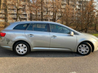Toyota Avensis 2.0 D-4D kombi 2013 Śródmieście - zdjęcie 7