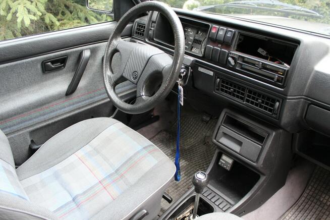 Volkswagen Golf 1.6 Benzyna 5 drzwi Oldtimer 1988 Lubań - zdjęcie 9
