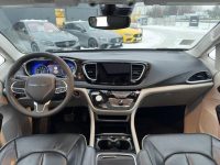 Chrysler Pacifica, 2023 Michałowice - zdjęcie 11