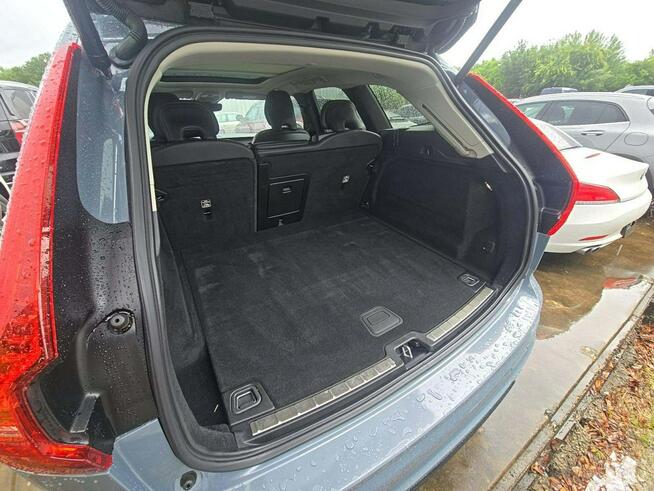 Volvo XC 60 Dark Theme / AWD / niski przebieg Warszawa - zdjęcie 5