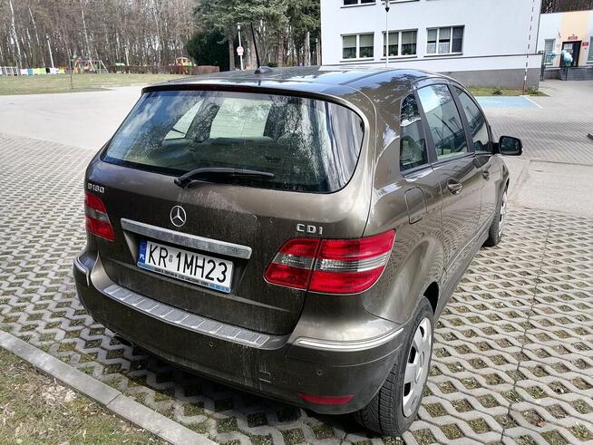 Mercedes W245 Diesel z polskiego salonu Kazimierza Wielka - zdjęcie 7