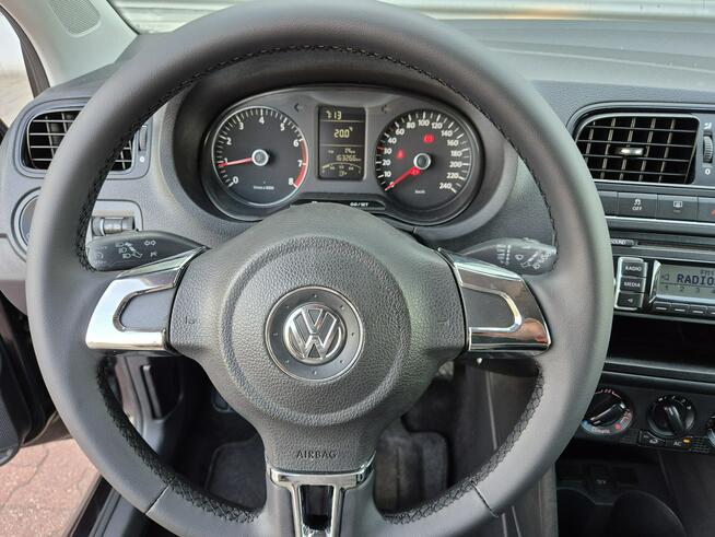 Volkswagen Polo Lift Oryginał Stan I Właściciel Serwis do końca Zielona Łąka - zdjęcie 11