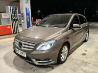 MERCEDES B-KLASA ZADBANA NOWY SILNIK BRĄZOWA SKÓRA AUTOMAT