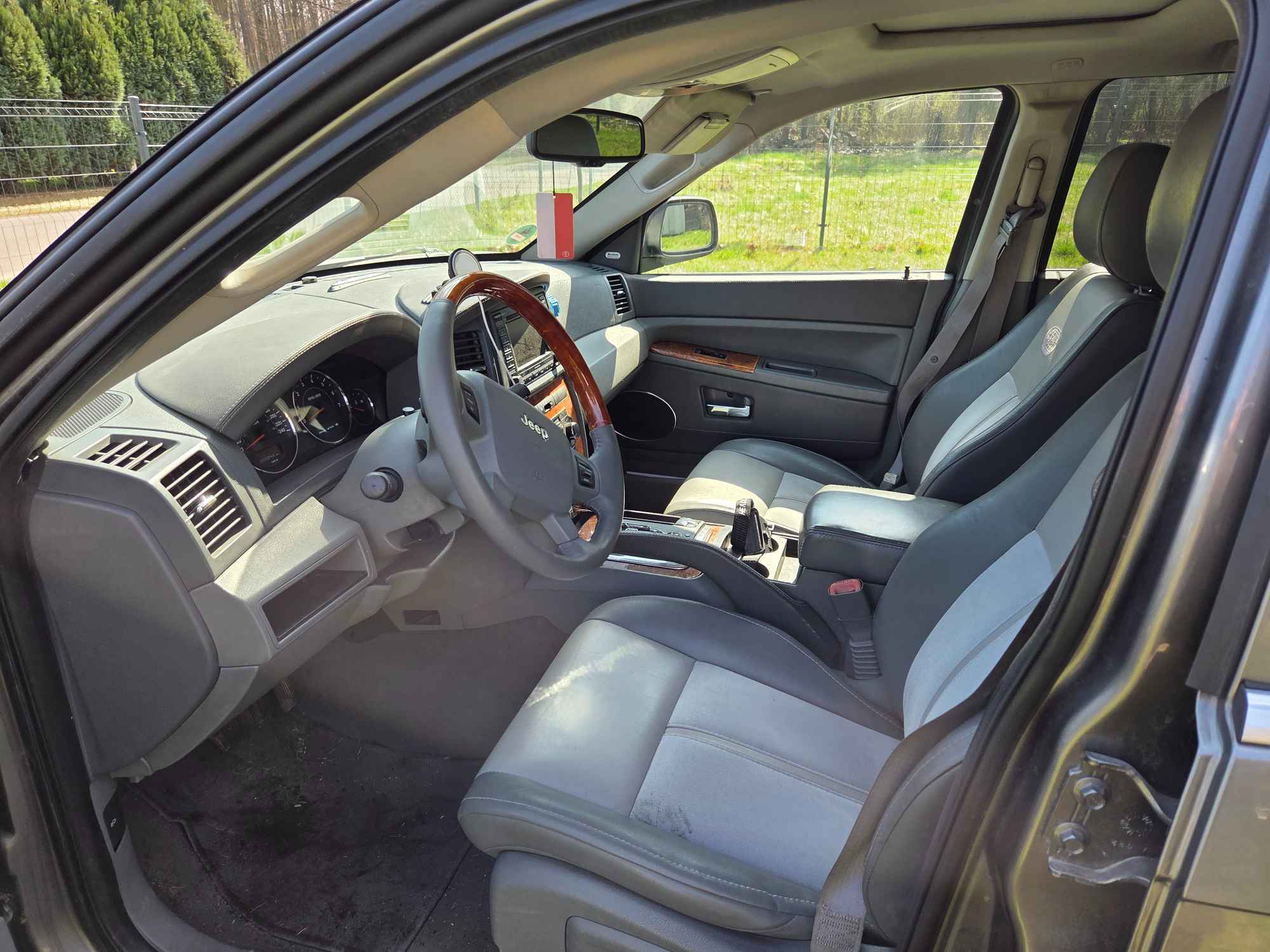 Sprzedam Jeep Grand Cherokee 5.7 V8 HEMI Overland Szymiszów - zdjęcie 8