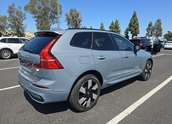 Volvo XC 60 Bogata wersja wyposażenia / AWD / Hybryda / T8 Wrocław - zdjęcie 4