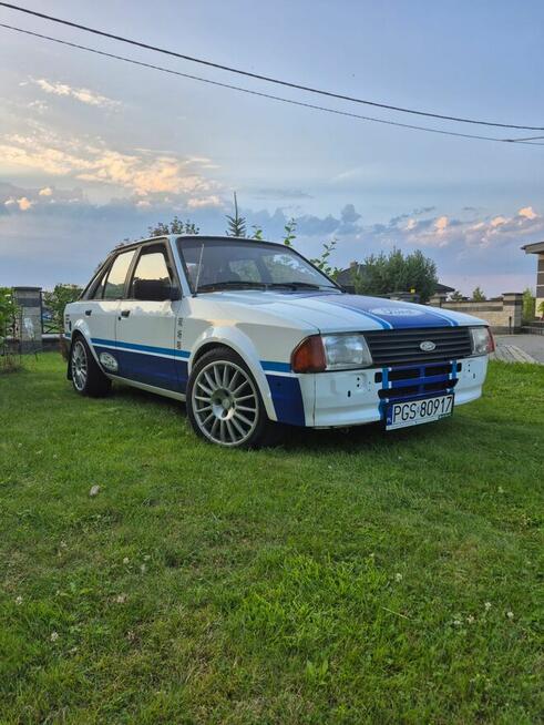 Ford Escort Mk4 Sedan – Automat – Klasyk / Youngtimer Gostyń - zdjęcie 5
