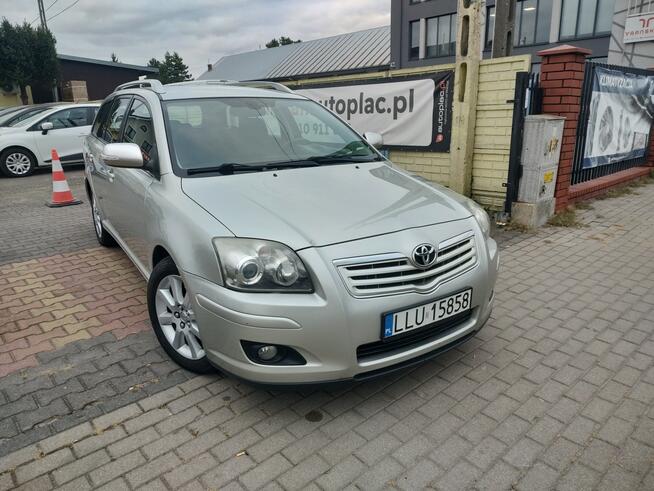 Toyota Avensis 2.0 D4D 126KM Klimatyzacja Łuków - zdjęcie 11