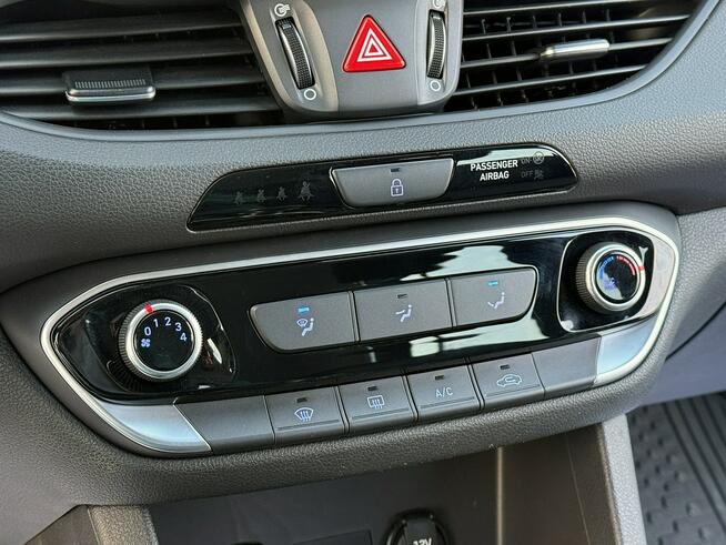 Hyundai i30 1,6 CRDi 116KM/Tempomat/LaneAssist/Serwisowany/SalonPL Węgrów - zdjęcie 7
