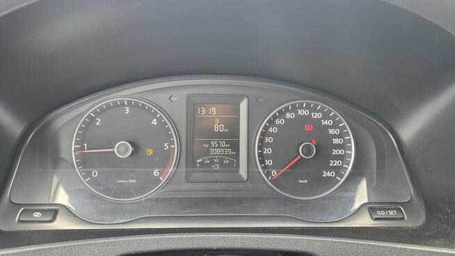 Volkswagen Transporter 6 osobowy klima super stan Lębork - zdjęcie 10
