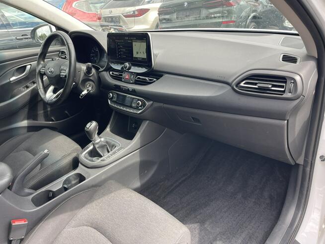 Hyundai i30 1.5l LED HAK Kamera Podgrzewanie Klimatronik Gliwice - zdjęcie 10