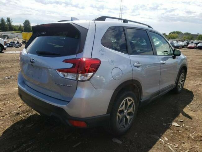 Subaru Forester 2020, 2.5L, 4x4, po gradobiciu Warszawa - zdjęcie 4