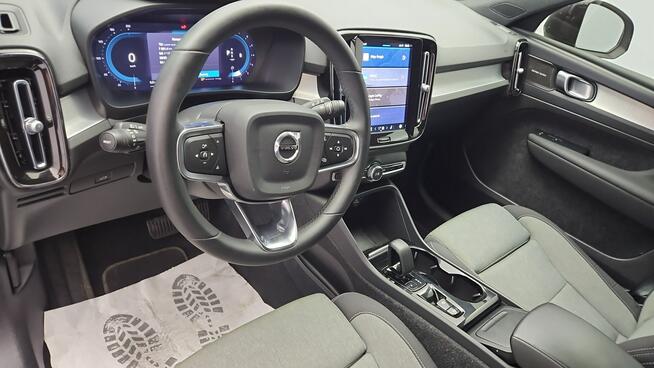 Volvo XC 40 XC40 B3 Plus Dark aut ! Z Polskiego Salonu ! Faktura VAT ! Warszawa - zdjęcie 9