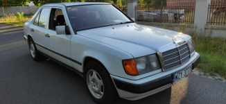 Mercedes W124 Zero korozji  !  300D KLIMA ! UNIKAT ! Stare Budy - zdjęcie 11