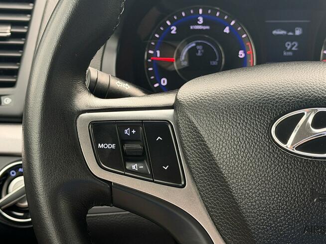 Hyundai i40 CW 1.7CRDi 136KM/Premium/Led/Tempomat/Alu16/SerwisASO Węgrów - zdjęcie 9