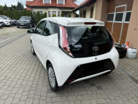 Toyota Aygo 1,0 69KM  Klimatyzacja  Kamera  Navi Orzech - zdjęcie 9