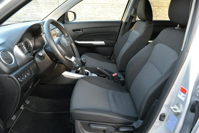 Suzuki Vitara 1.6 120KM Niski przebieg LED Navi Kamera Alufelgi Dąbrowa Górnicza - zdjęcie 9