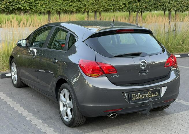 Opel Astra Zwoleń - zdjęcie 8