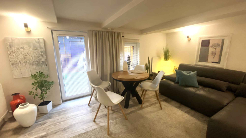 Dwa domy 65 i 50 m2 na działce 3 ar w Sieradzu Sieradz - zdjęcie 4