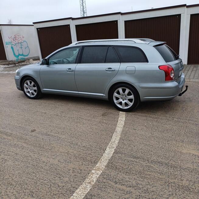 Toyota Avensis D-4D 2007r. Kielce - zdjęcie 1