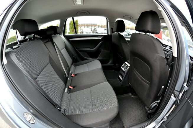 Škoda Octavia 1.6 TDI 105KM Klima Pdc Polski Salon Serwis Płock - zdjęcie 9