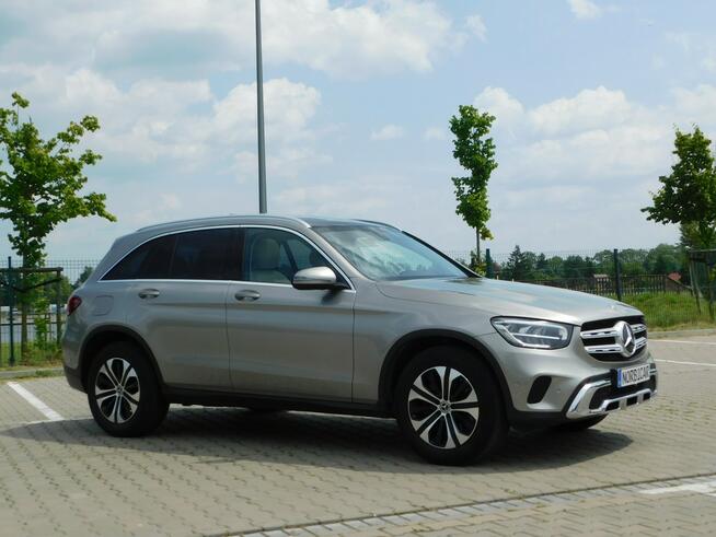 Mercedes GLC 200 z Gwarancją_Panorama_Kamera_Skóra-Beżowa_Model=2021 Żyrardów - zdjęcie 3