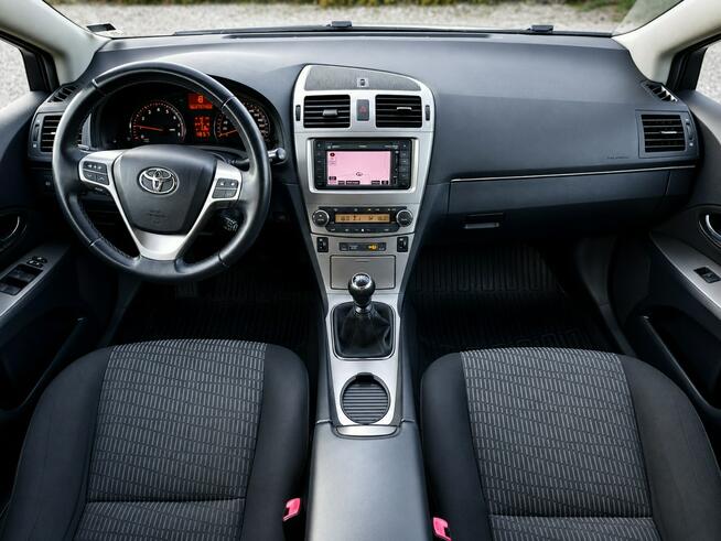 Toyota Avensis Sadlno - zdjęcie 10