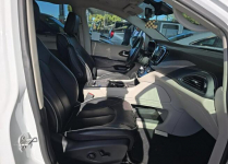 Chrysler Pacifica LIMITED / Benzyna / niski przebieg Tarnów - zdjęcie 10
