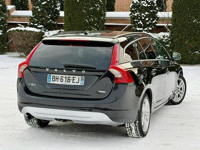 Volvo V60 R-Design 2.0d D4 163KM 5 cylindrowy ! Manual ! Super Stan ! Zwoleń - zdjęcie 3
